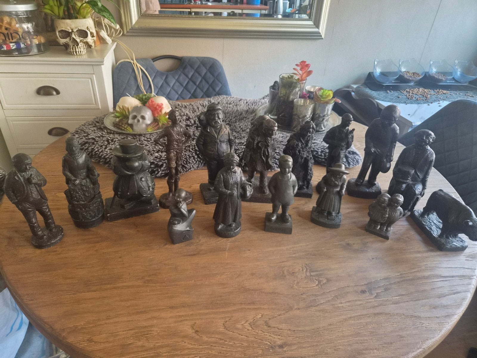 Collectie bronzen beeldjes, diverse figuren, Ophalen, Groep mensen, 20 - 50 cm, Beeld