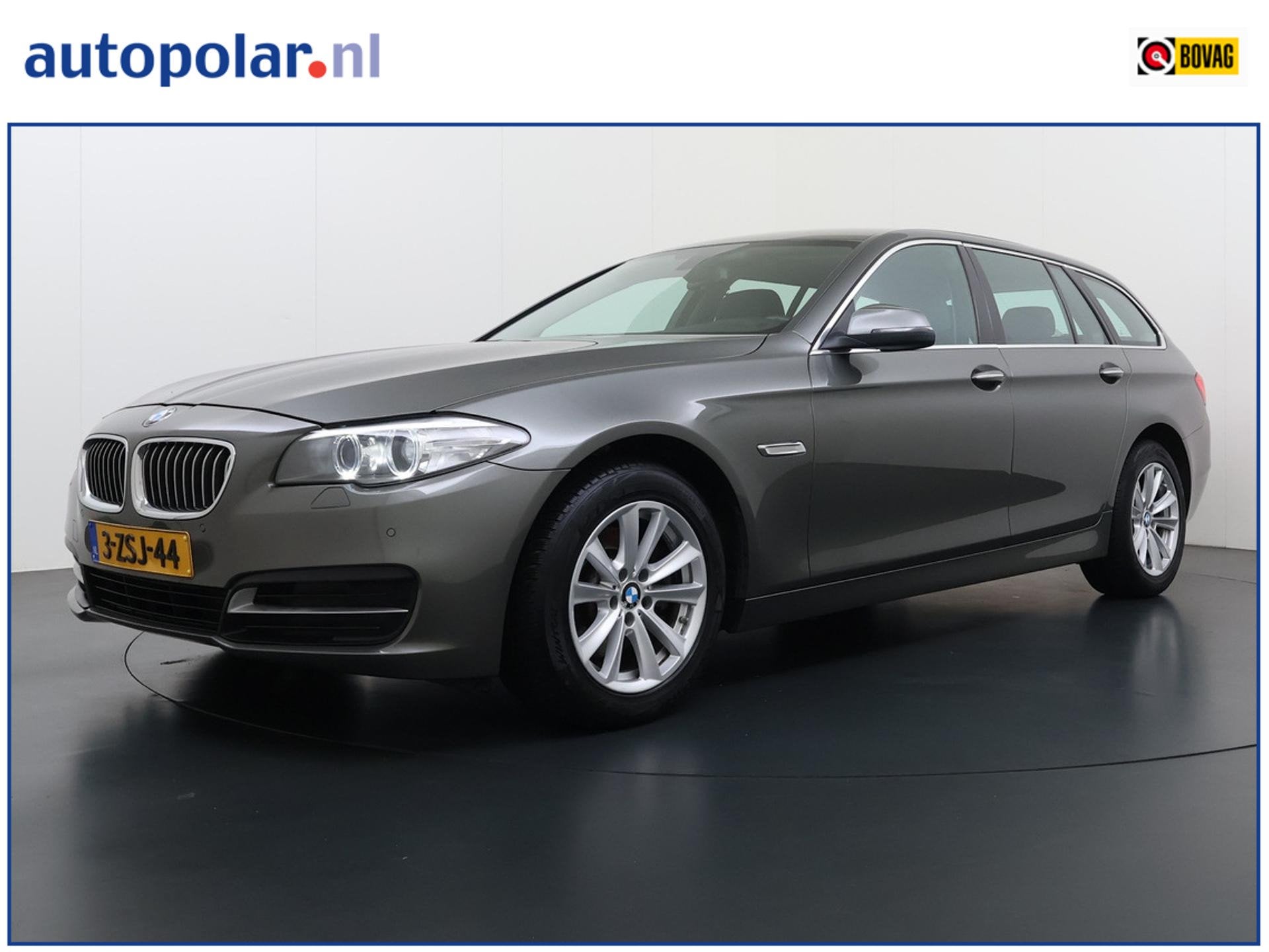 BMW 5-serie Touring 520i High Executive Trekhaak/Leder/Memor, Auto's, BMW, Gebruikt, 4 cilinders, Met garantie (alle), Handgeschakeld