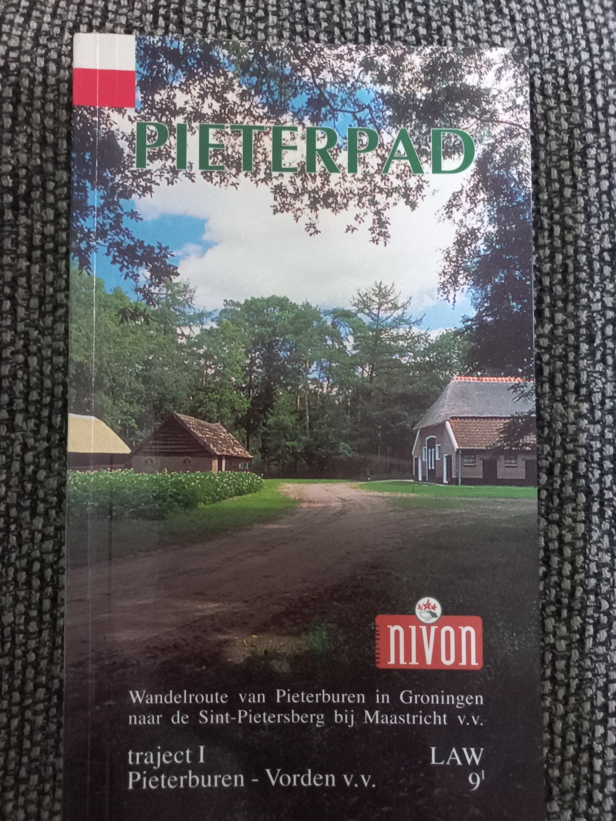 2x Pieterpad Wandelgids - 5e druk - Nivon, Ophalen of Verzenden, Europa, Fiets- of Wandelgids, Overige merken