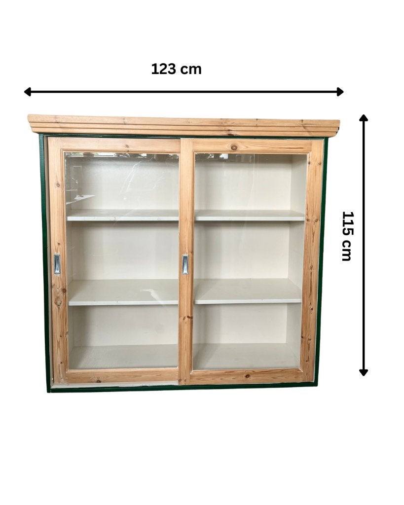 Houten kast met glazen schuifdeuren, Ophalen, 100 tot 150 cm, 100 tot 150 cm, Vintage rustieke vitrinekast