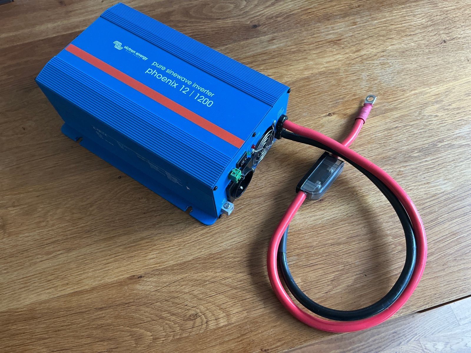 Victron Phoenix 12/1200 pure sinewave inverter omvormer, Ophalen of Verzenden, Zo goed als nieuw