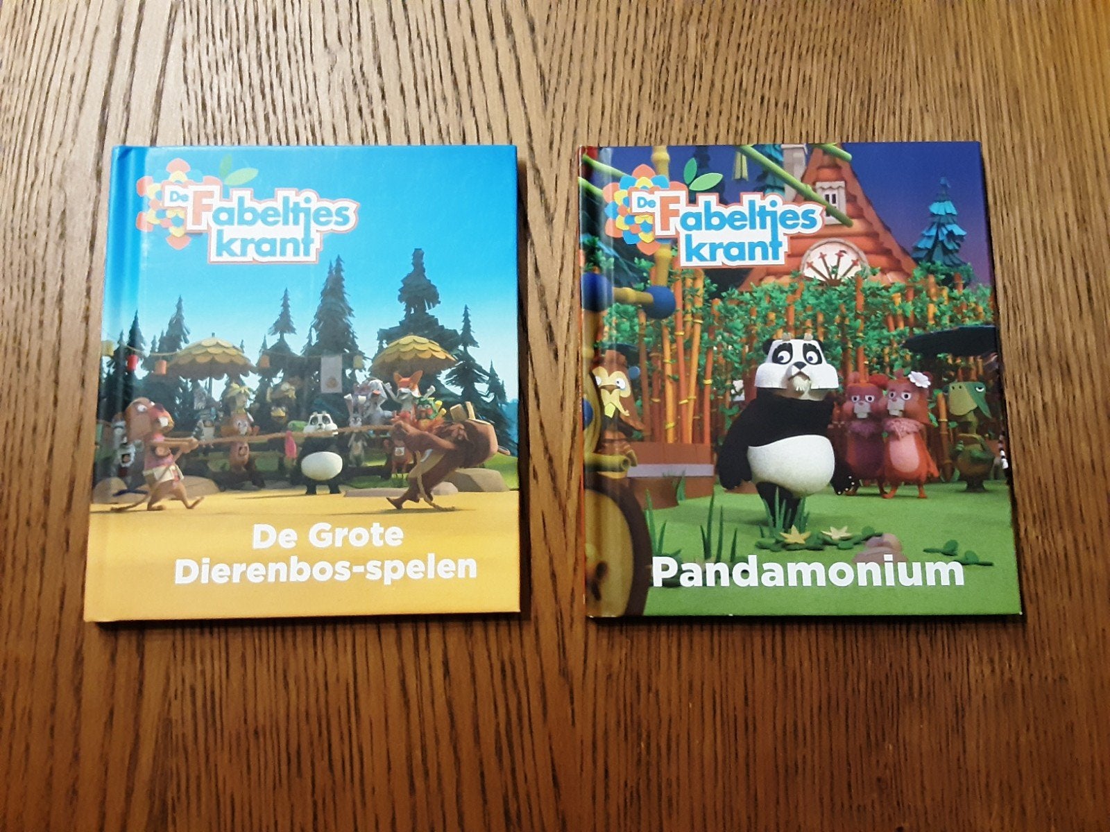 2 Fabeltjeskrant boekjes., Ophalen of Verzenden