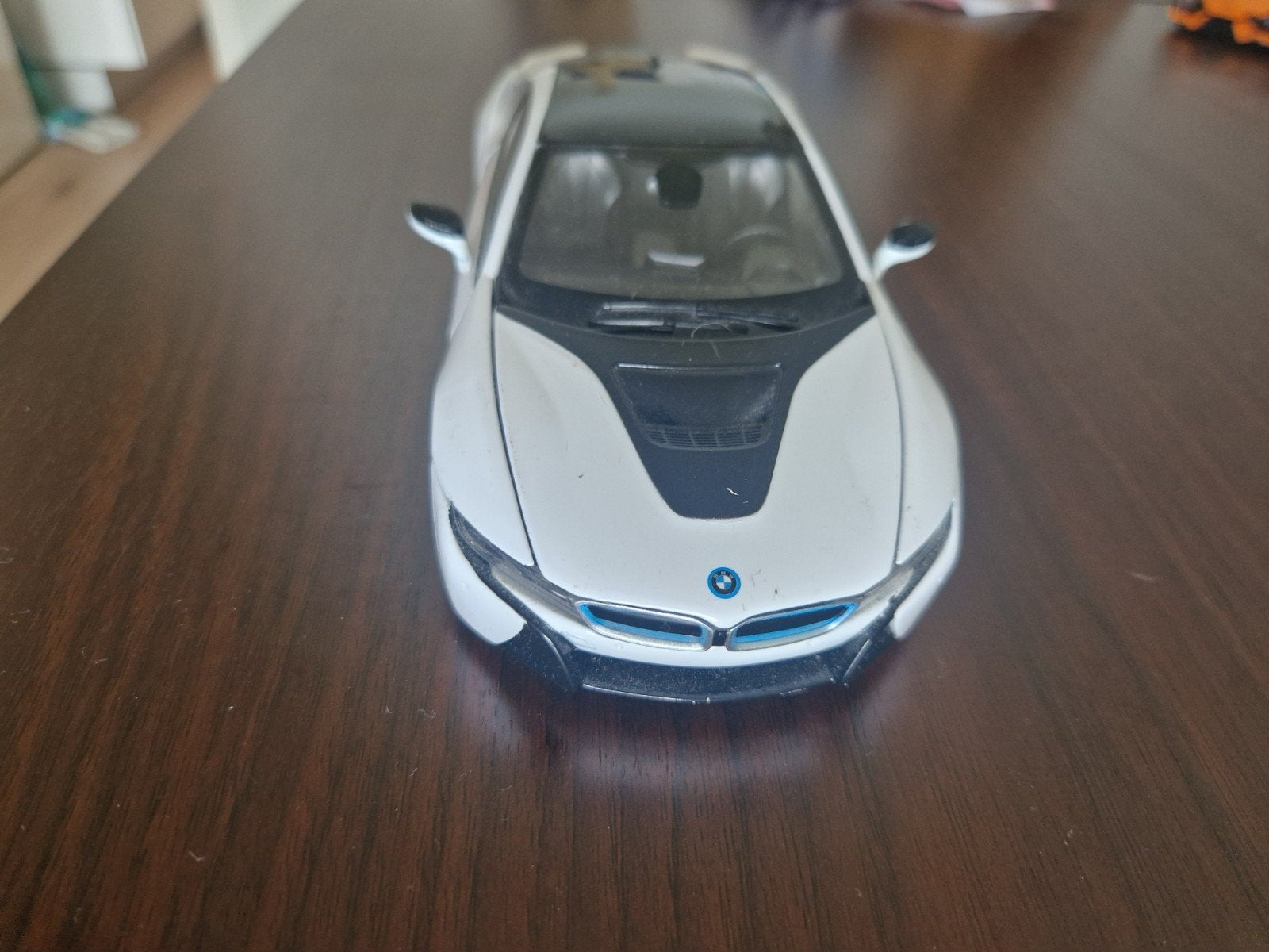 BMW i8 schaalmodel 1:24 - Wit met openende deuren, Ophalen of Verzenden, Zo goed als nieuw, Auto, Overige merken