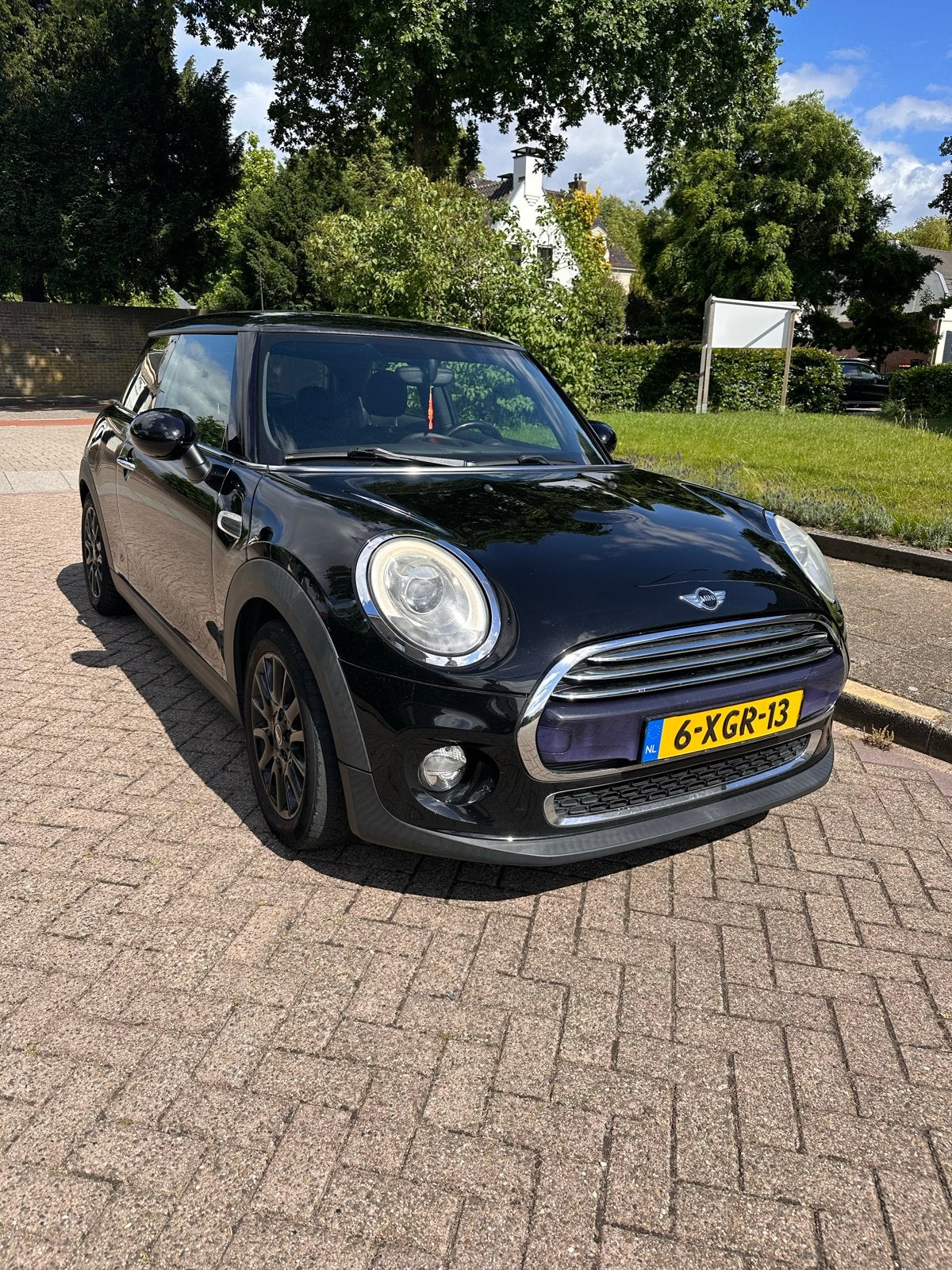 Mini 1.5 Cooper 2014 Zwart, Voorwielaandrijving, Zwart, Start-stop-systeem, 4 stoelen