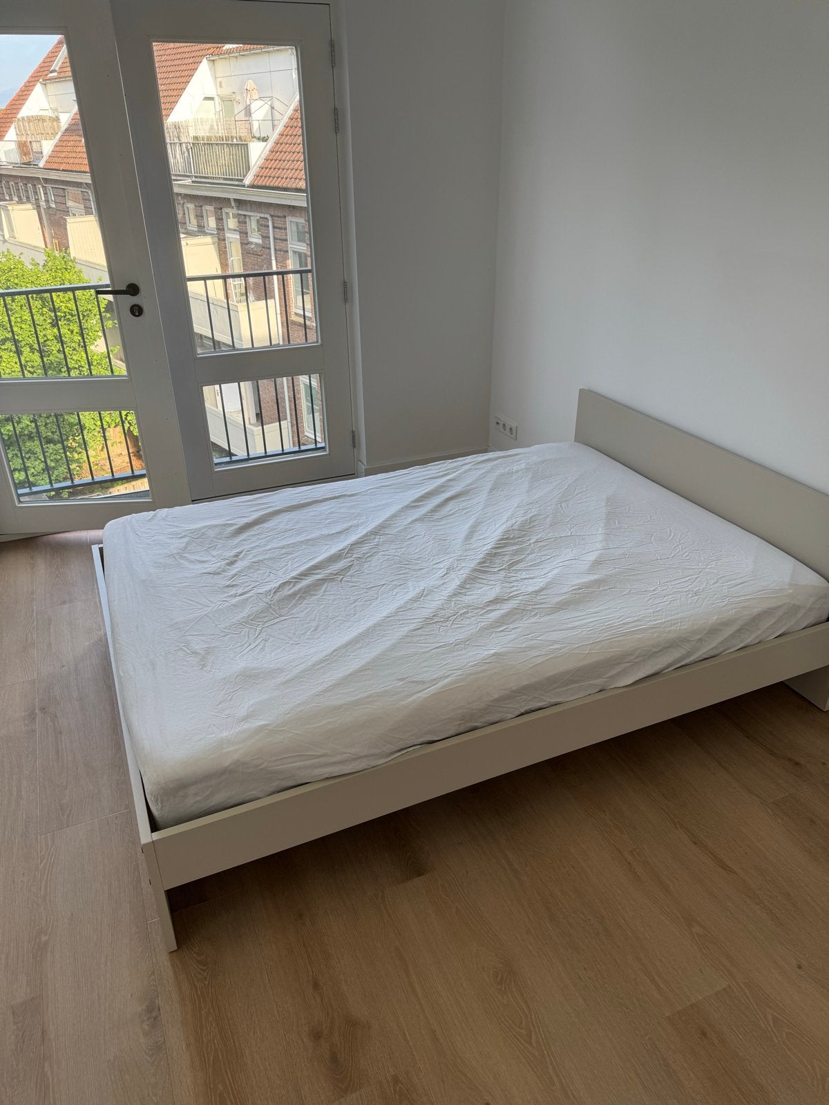 Ikea Malm bed (140x200) met Vesteroy matras, Ophalen, Gebruikt, Wit, Tweepersoons