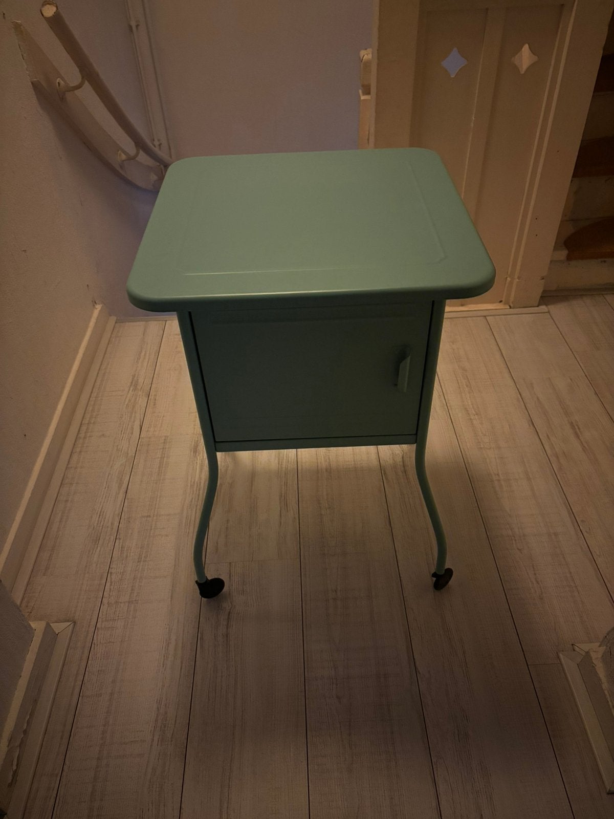 Nachtkastje, Ophalen, Zo goed als nieuw, Minder dan 45 cm