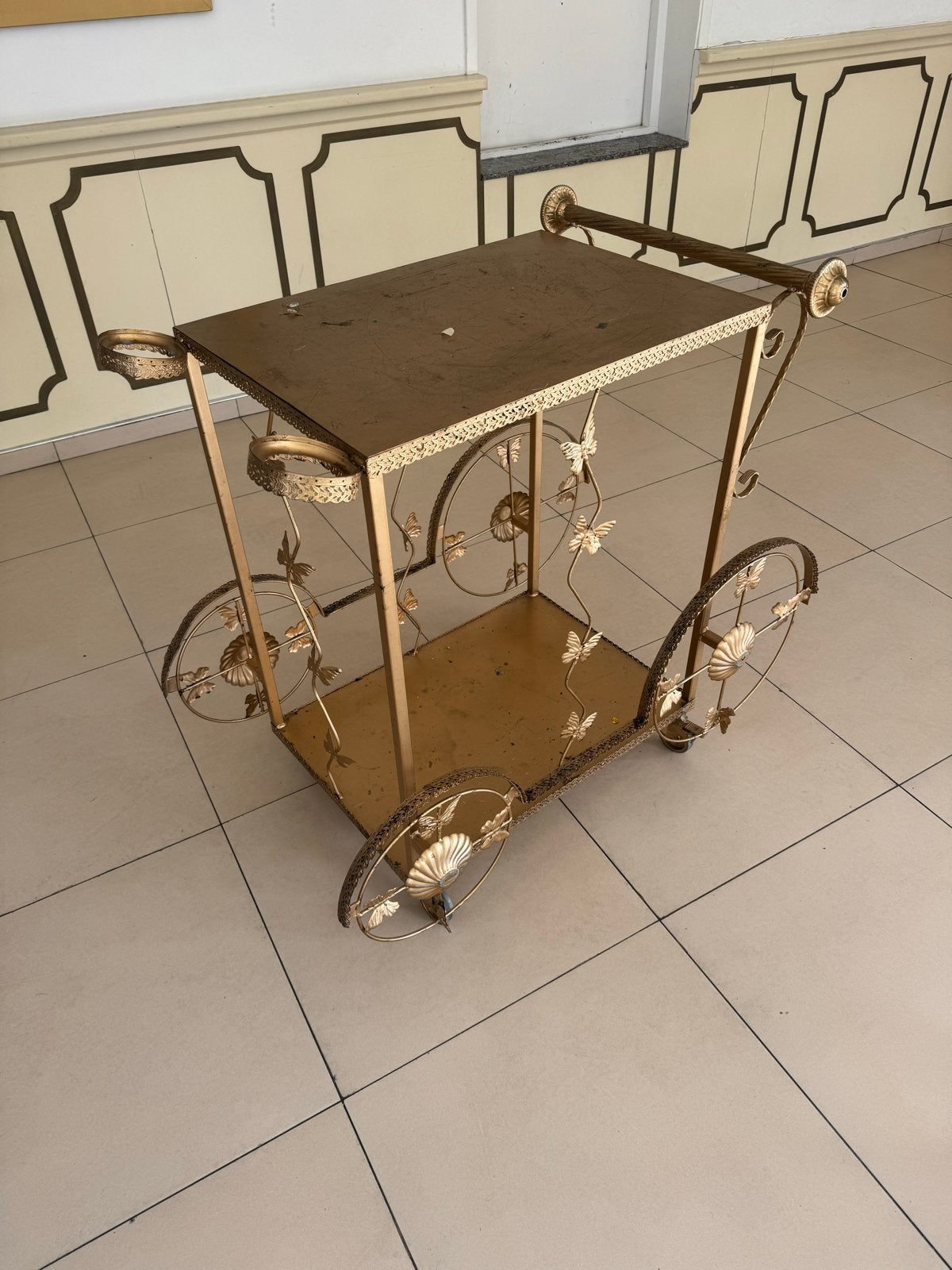Gouden Taarttafel / Serveerwagen - Vintage Stijl, Huis en Inrichting, Tafels | Bijzettafels, Gebruikt, Metaal of Aluminium, Ophalen of Verzenden