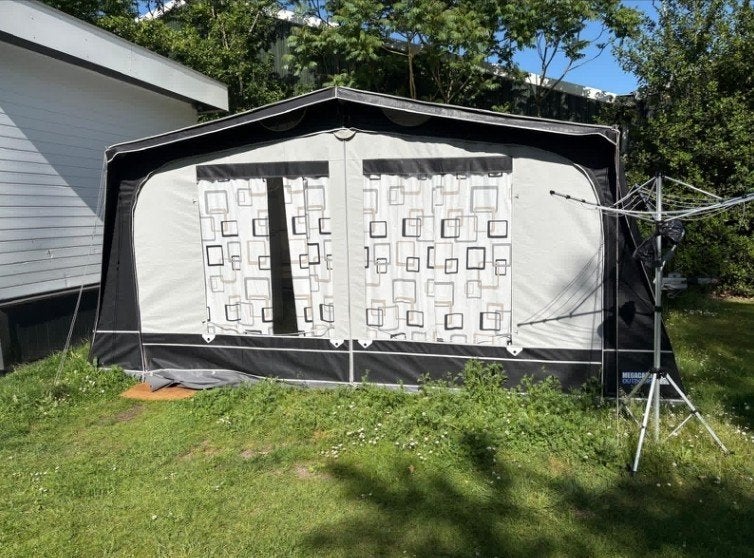 Leuke bejaarde caravan in goede conditie!, Ophalen of Verzenden