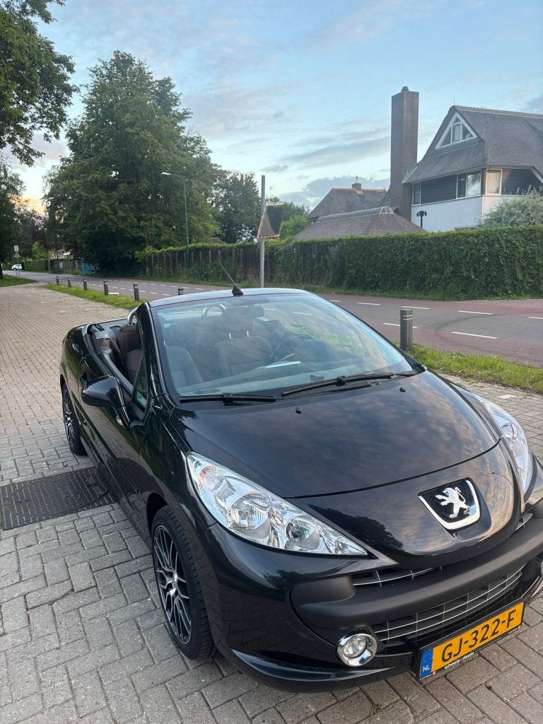Peugeot 207 1.6 16V CC 88KW 2009 Zwart, Auto's, Voorwielaandrijving, Zwart, 4 cilinders, Cabriolet