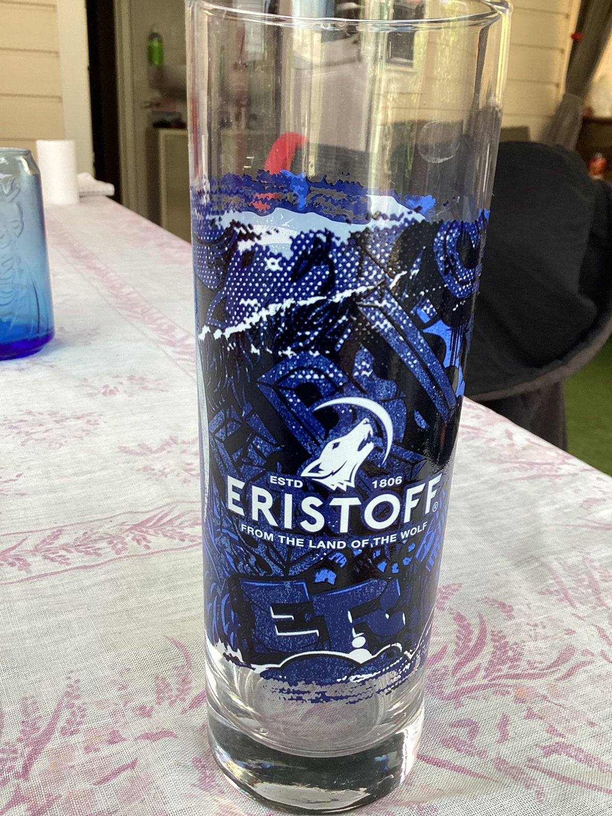 Eristoff vodka glas., Ophalen of Verzenden, Zo goed als nieuw, Borrel- of Shotglas