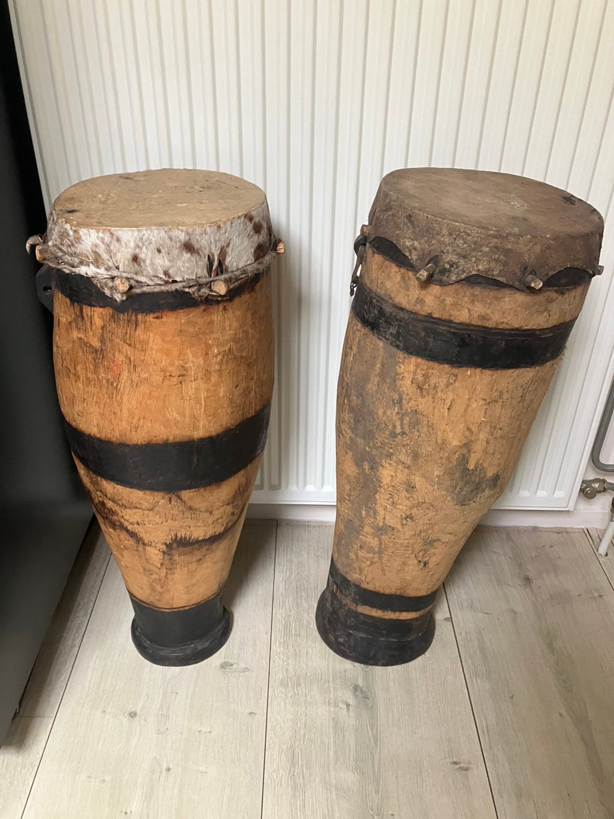 Afrikaanse trommels, Djembé, handgemaakt in Oeganda, Muziek en Instrumenten, Ophalen, Q, Q, Zo goed als nieuw