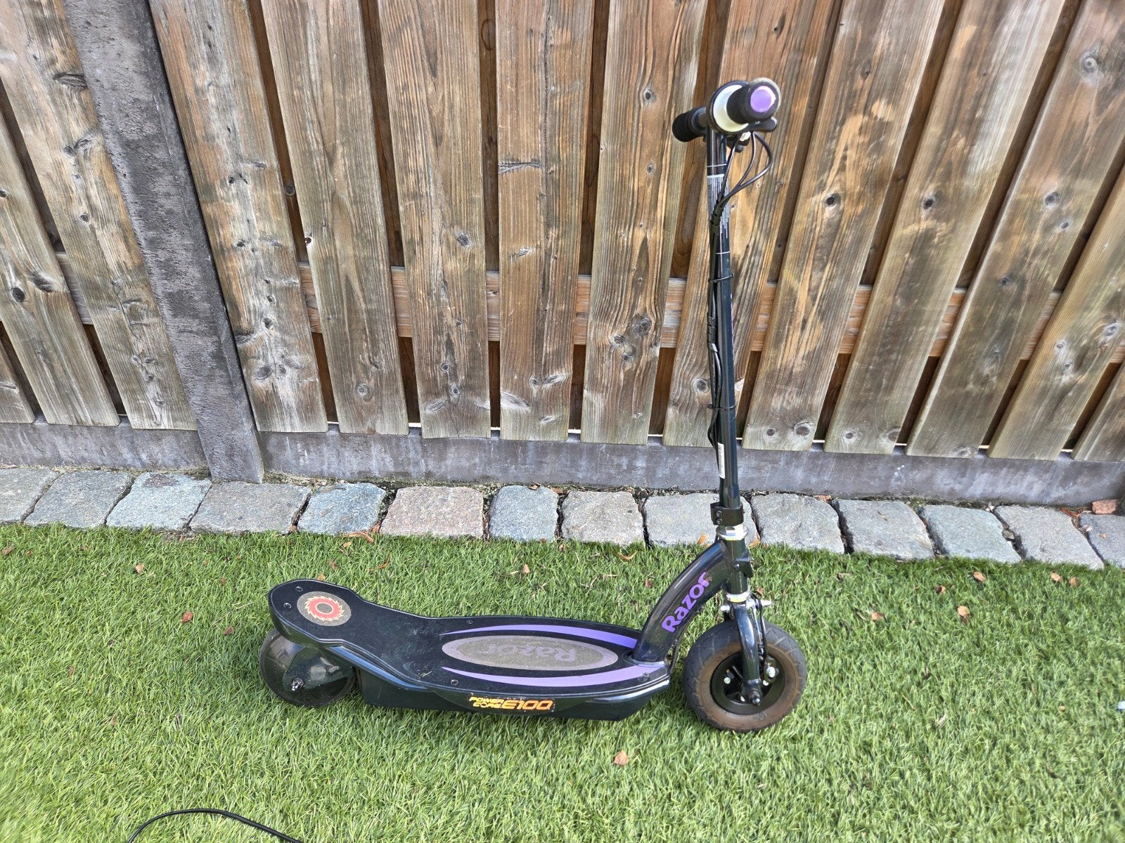 Razor Power Core E100 Elektrische Step, Fietsen en Brommers, Steps, Ophalen, Gebruikt, Elektrische step (E-scooter), Razor