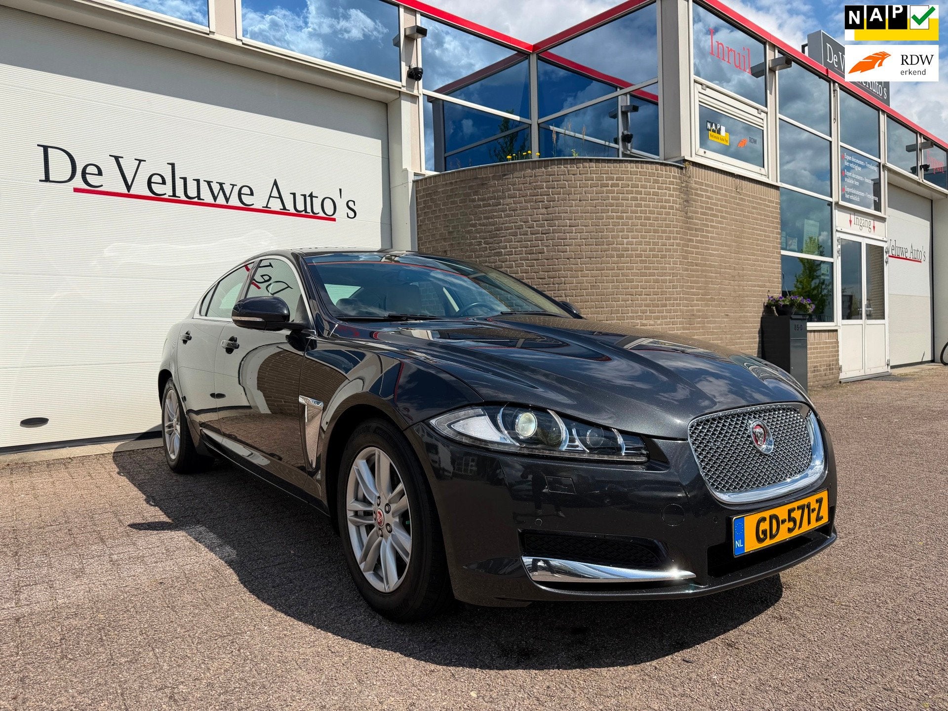 Jaguar XF 2.2D | Camera | Trekhaak | Keyless | Climate | Nav, Auto's, Jaguar, Automaat, Euro 5, Achterwielaandrijving, Gebruikt