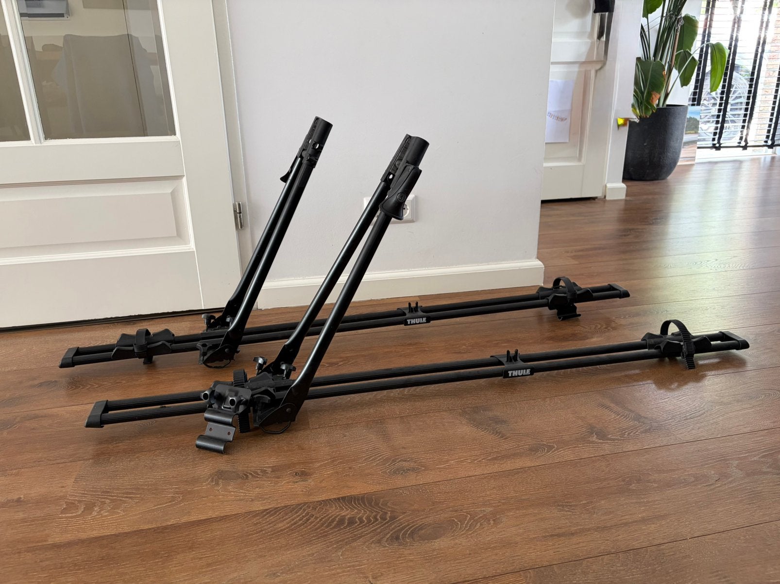 Te Koop: 2 stuks Thule fietsendragers, Ophalen, Gebruikt, Dakdrager