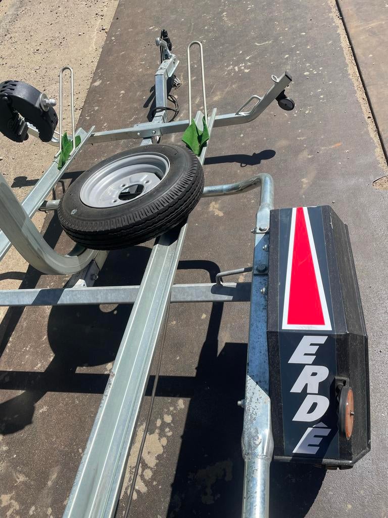 Erde fietstrailer / fietsaanhanger reservewiel gereedschap, Ophalen, Zo goed als nieuw, 80 kg of meer