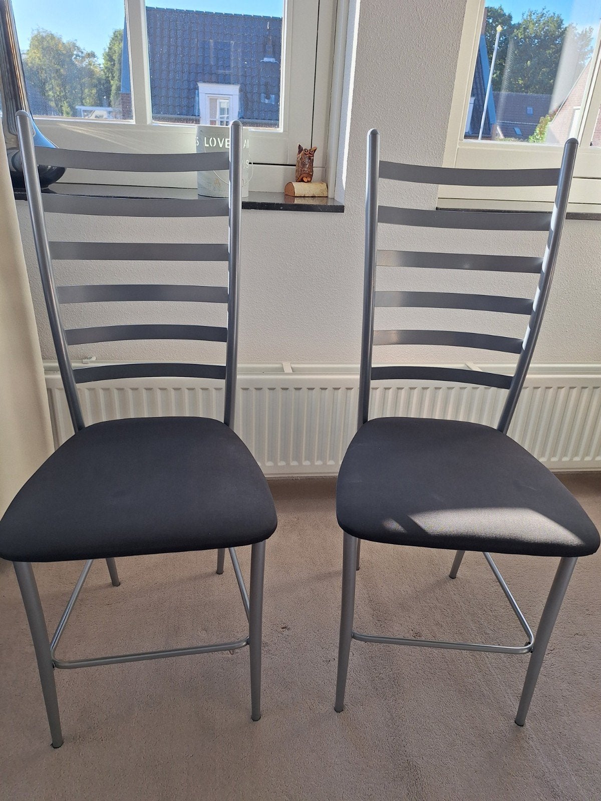Set van 2 moderne eetkamerstoelen - Grijs/Zwart, Ophalen, Gebruikt, Twee, Metaal