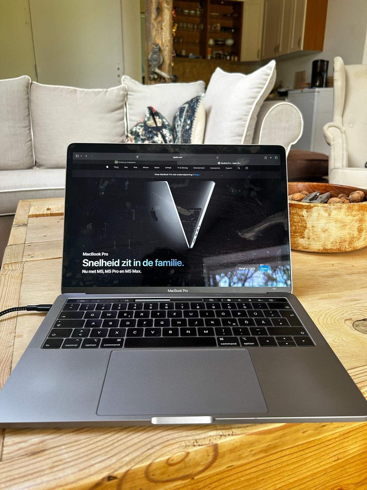 MacBook Pro 13 inch (2019), Computers en Software, MacBook Pro, 2 tot 3 Ghz, Qwerty, 8 GB