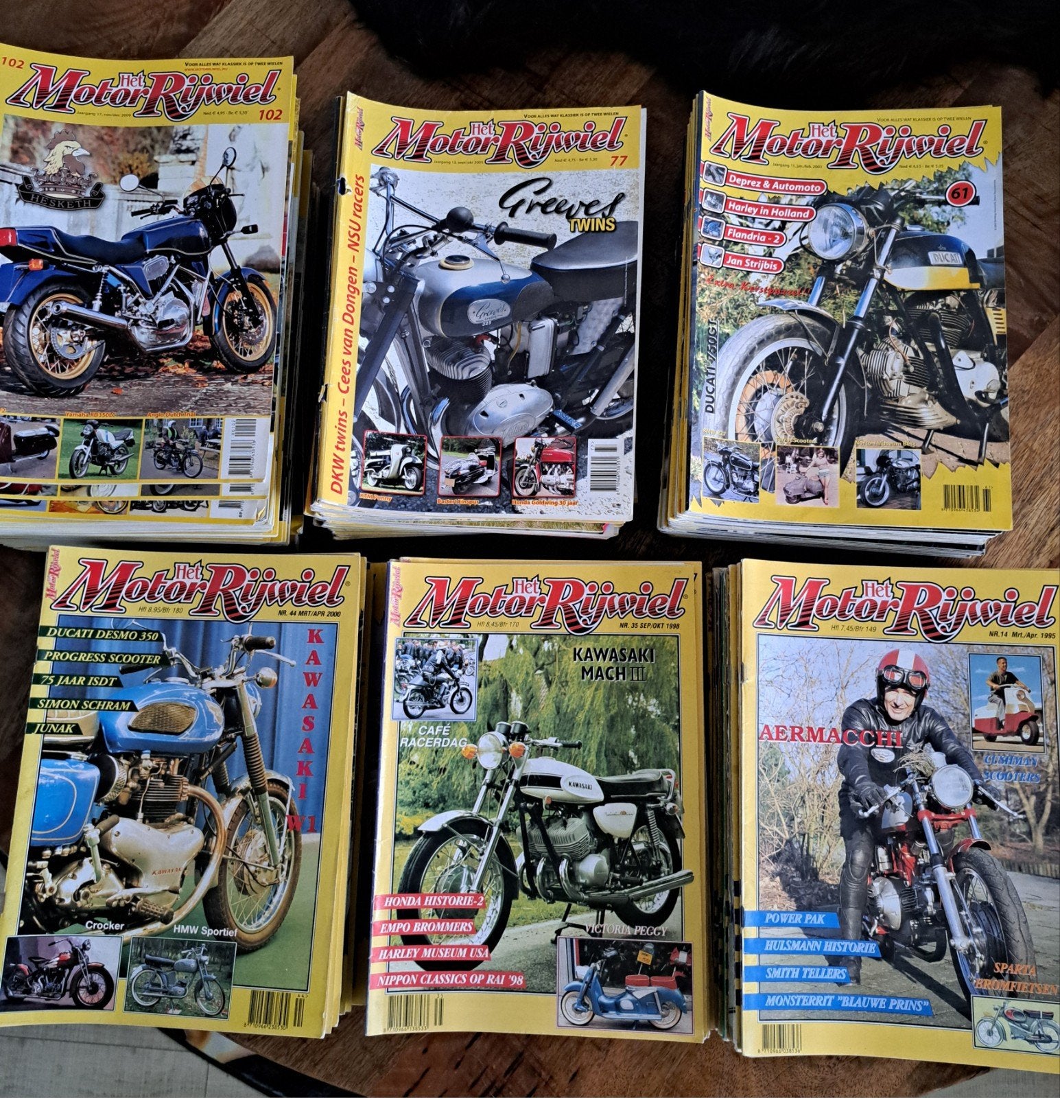 motorsport. motorboekjes, Ophalen, Zo goed als nieuw