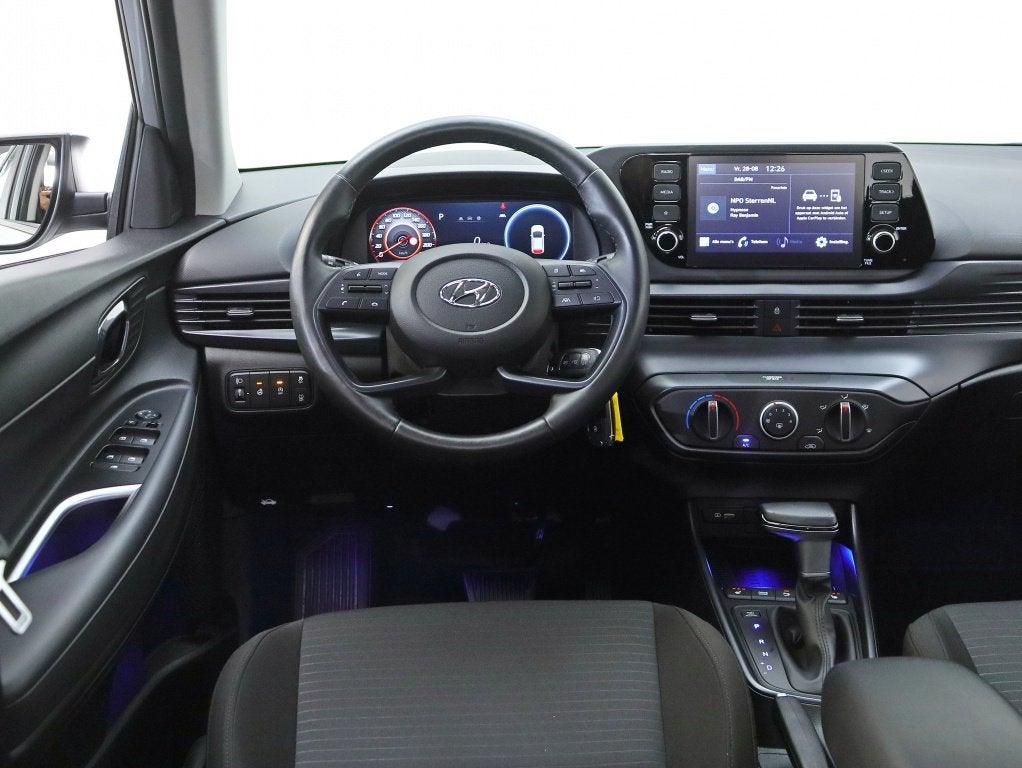 Hyundai i20 1.0 T-GDI Comfort | Automaat | Camera | Carplay, Auto's, Gebruikt, 1110 kg, Bedrijf, 99 pk