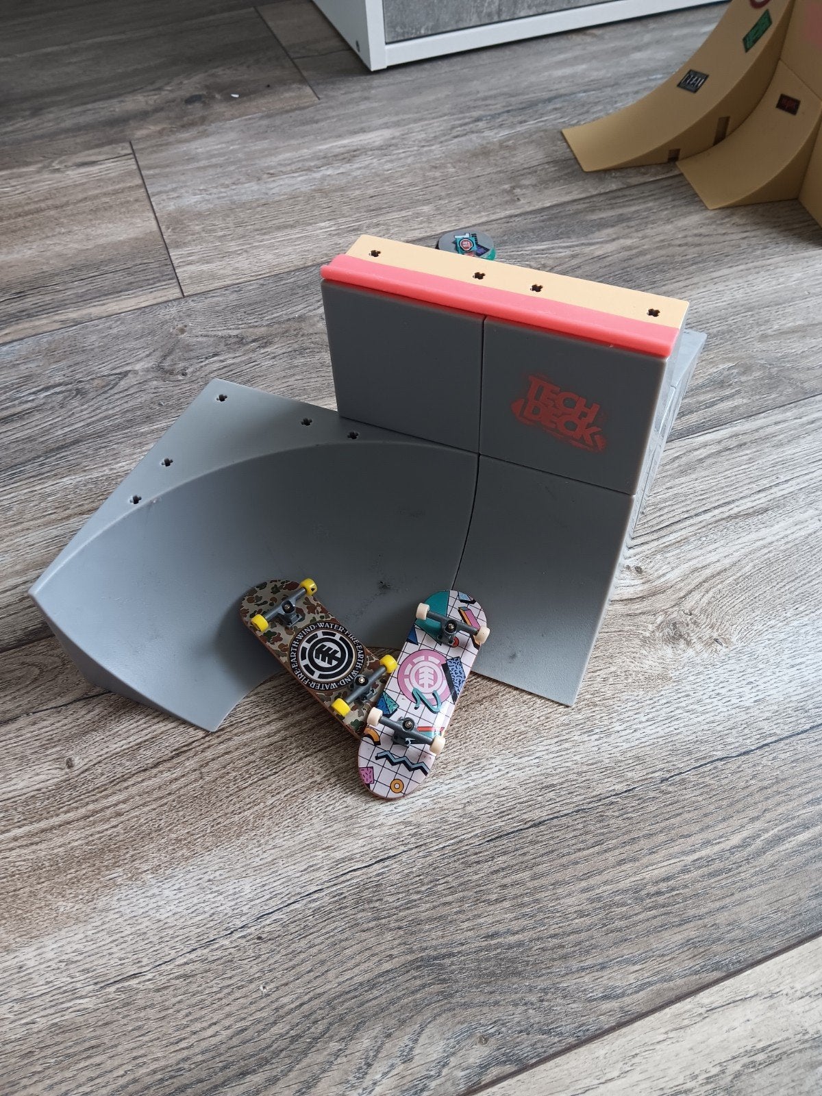 Tech Deck Fingerboard Skatepark Set met 2 Skateboards, Ophalen of Verzenden, Gebruikt