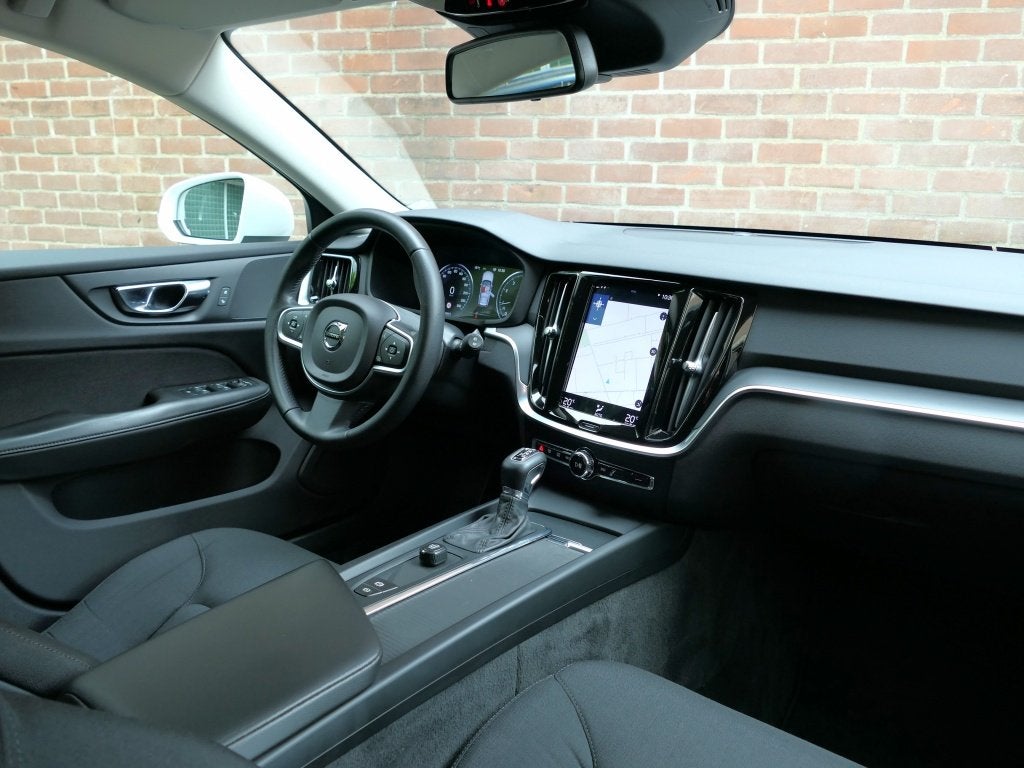 Volvo V60 T4 AUT Nieuwe Banden Polestar optimalisatie / DAB+, Auto's, Automaat, Stof, Euro 6, 4 cilinders
