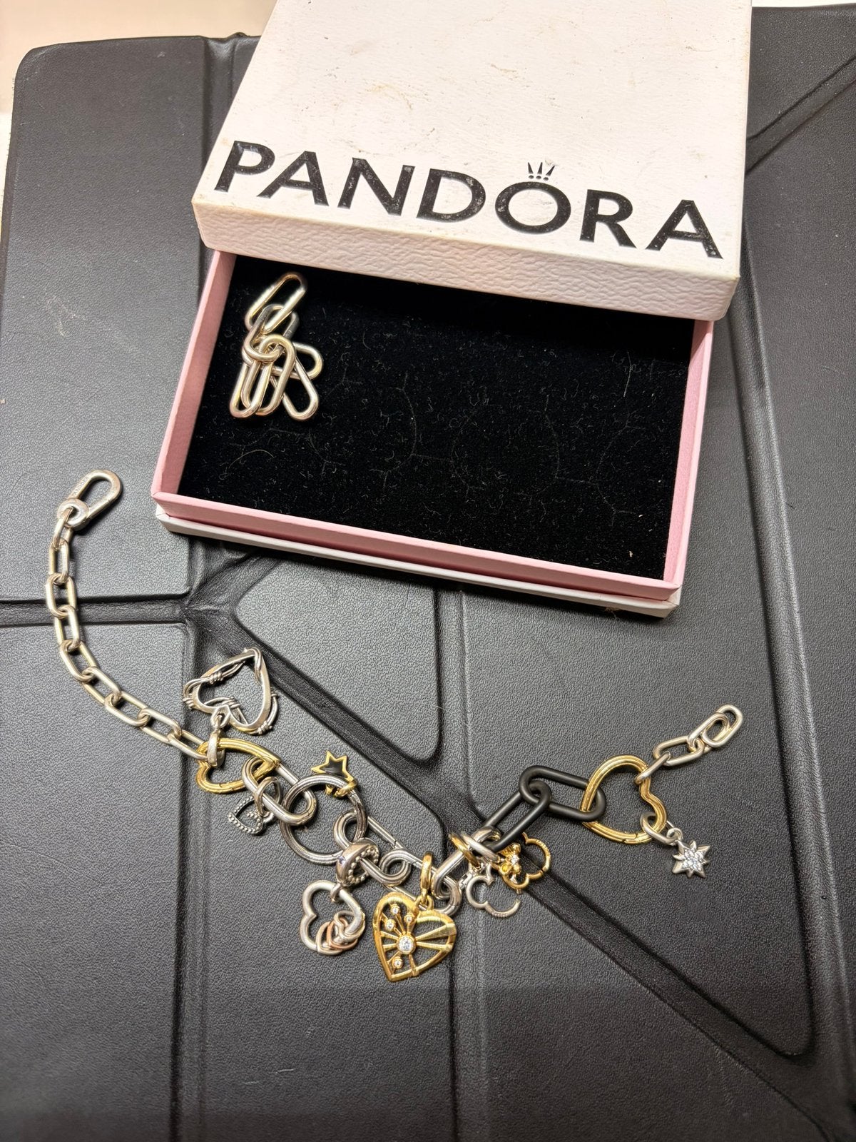 Pandora me armband met bedels, Ophalen of Verzenden, Zo goed als nieuw, Zilver