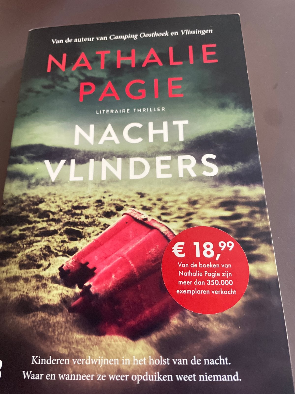 Nathalie Pagie - Nachtvlinders (Literaire thriller), Boeken, Thrillers, Zo goed als nieuw, Nederland, Ophalen of Verzenden