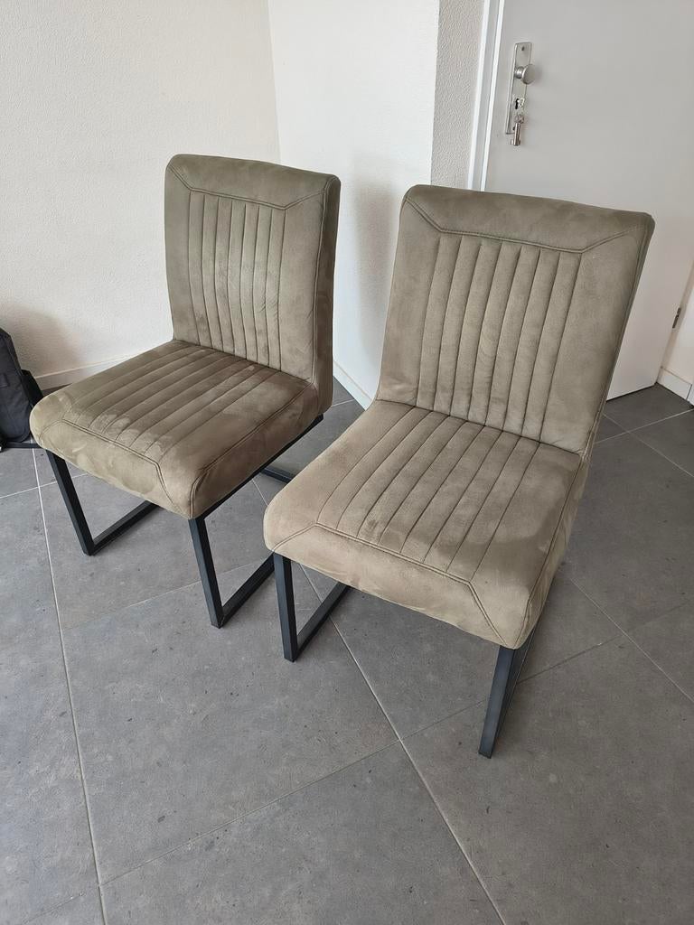 2x Parantino eetkamer stoelen van Pronto Wonen Rhino green, Ophalen, Zo goed als nieuw, Overige kleuren, Twee