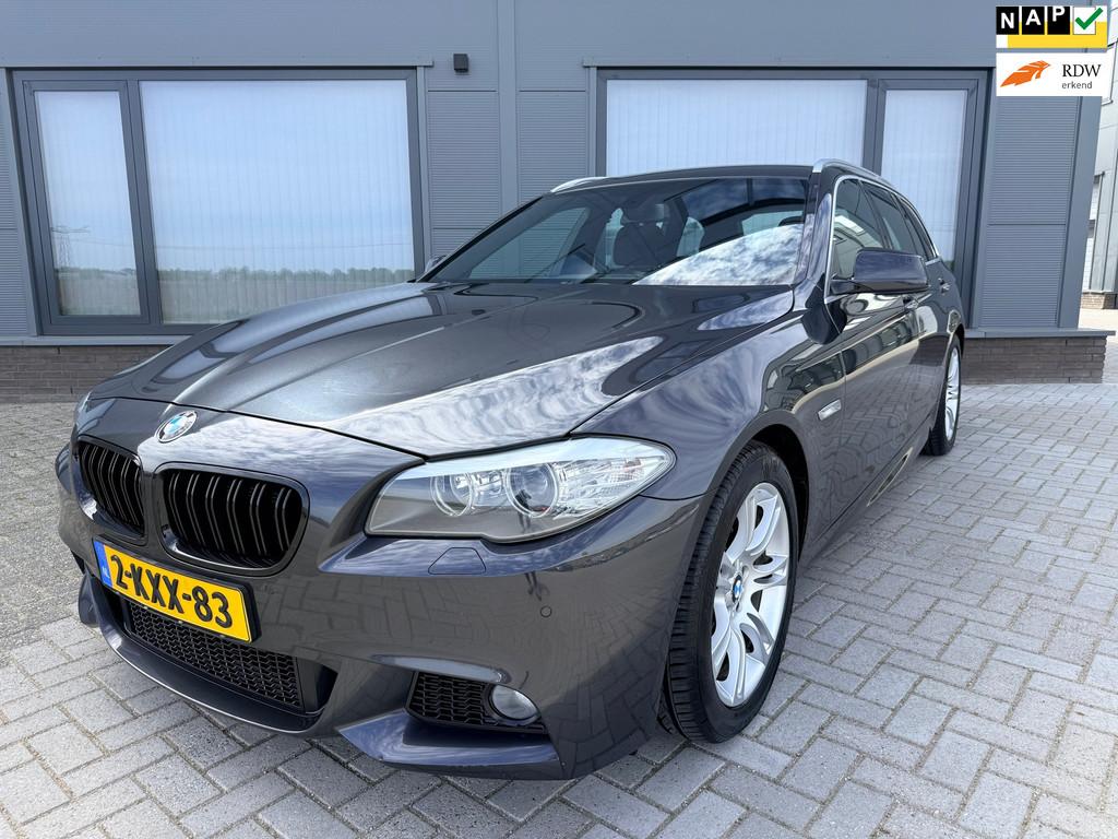BMW 5-serie Touring 520i|M-sport|261pk!|Orig NL Auto|NAP|F11, Auto's, Automaat, Euro 5, Achterwielaandrijving, Gebruikt