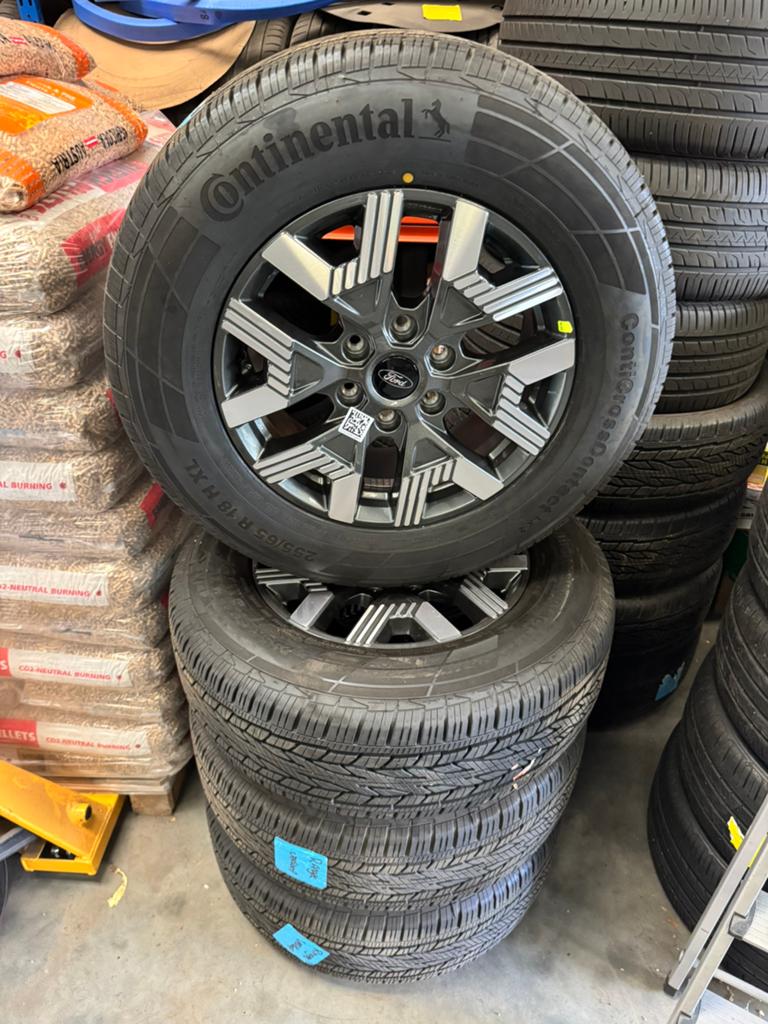 Ford ranger velgen met banden nieuw! 255/65R18 conti, Ophalen, 18 inch, 255 mm, Ford