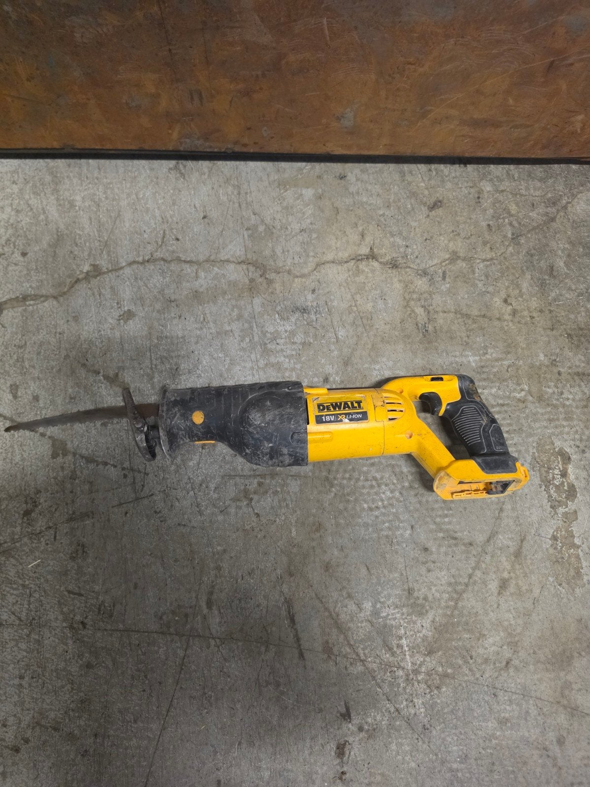 dewalt DCS380 accu 18v reciprozaag body, Doe-het-zelf en Verbouw, Gereedschap | Zaagmachines, Ophalen of Verzenden, Gebruikt, Reciprozaag