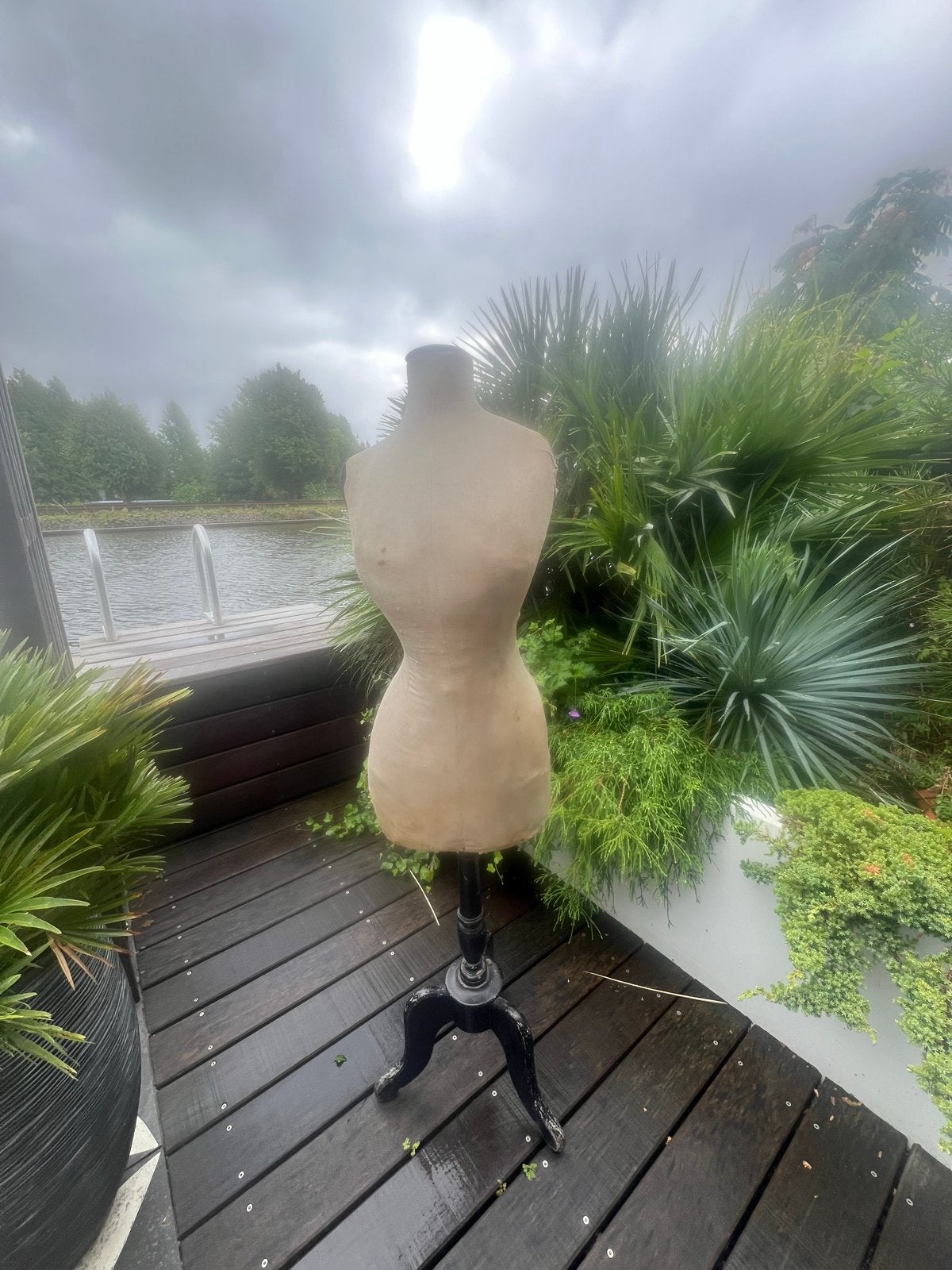 Antieke paspop met wespen taille, Antiek en Kunst, Ophalen