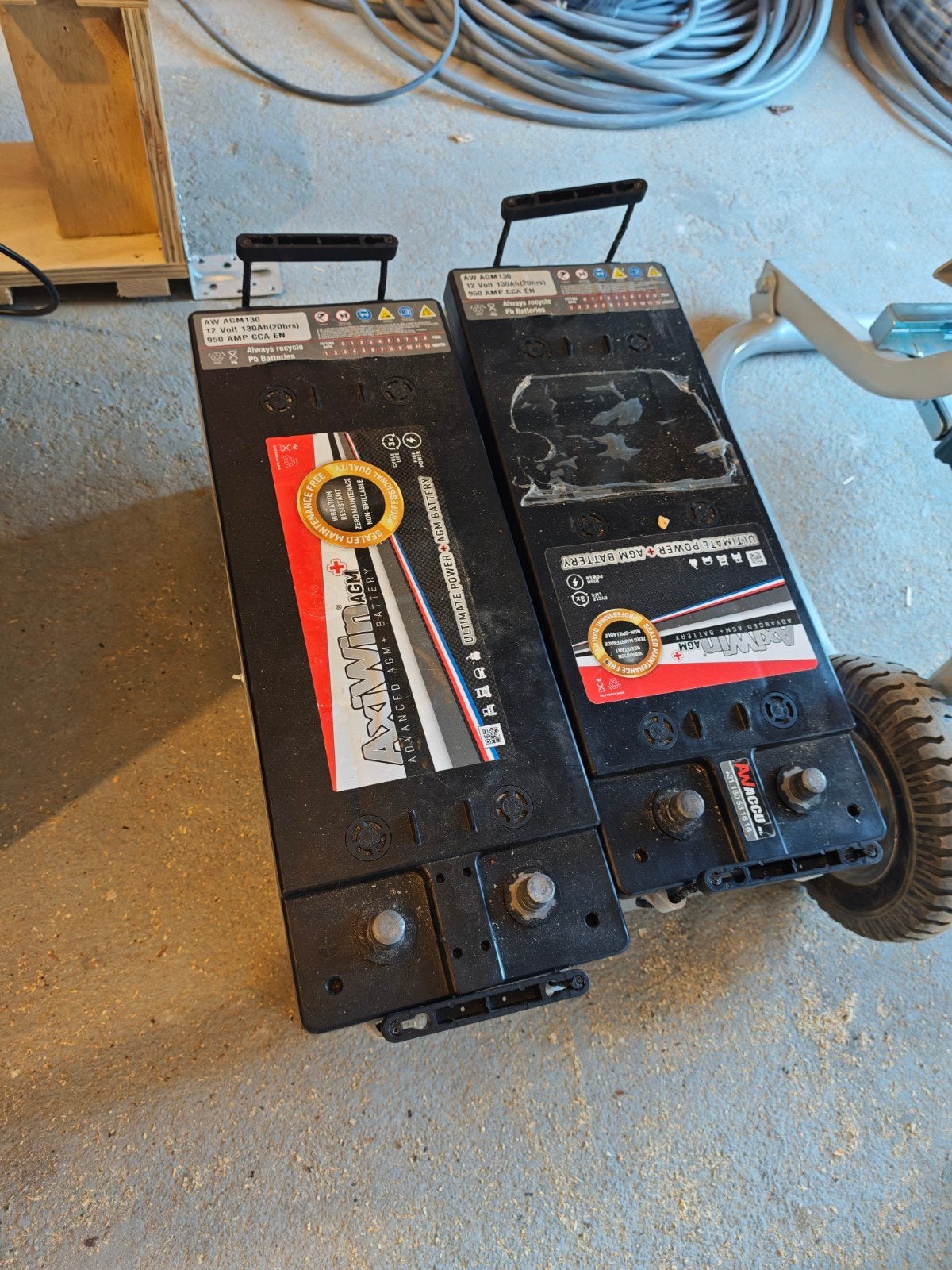 2x 130ah agm accu batterij, Ophalen, Gebruikt
