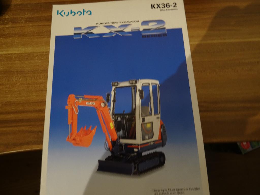 5 Kubota Minigraafmachines folders, Ophalen of Verzenden, Zo goed als nieuw, Folder