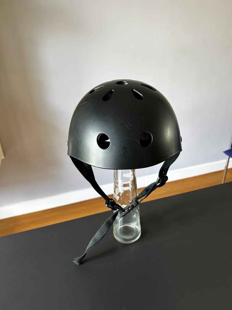 Silverback helm voor skaten en crossfietsen (maat: 48 - 52), Sport en Fitness, Overige merken, Kinderen, Ophalen of Verzenden