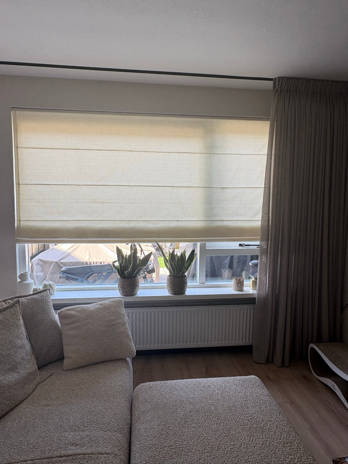 Mooi vouwgordijn van Tuiss, oud beige, 236x170 cm, Huis en Inrichting, Stoffering | Gordijnen en Lamellen, Gebruikt, Vouwgordijn