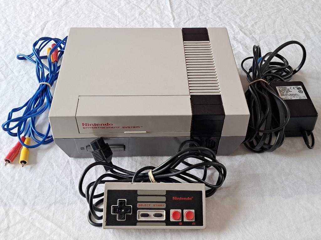 Nintendo NES Console + Gamepad / Control Pad & Accessoires, Verzenden, Gebruikt, Met 1 controller