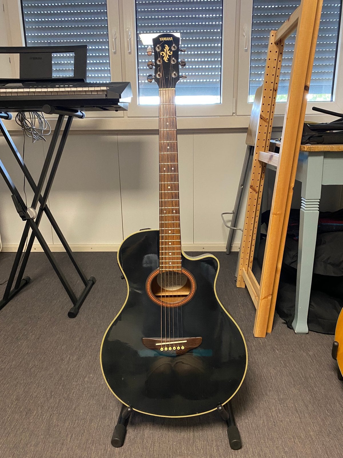 Yamaha APX-4A elektrisch-akoestische gitaar, Ophalen, Gebruikt, Western- of Steelstringgitaar, Met (piezo-)element