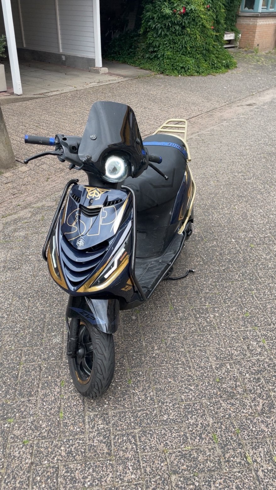 Zip 4 takt 50cc tekoop/teruil* (* alleen zip 2 takt 50/70cc), Fietsen en Brommers, Scooters | Piaggio, Ophalen, Gebruikt