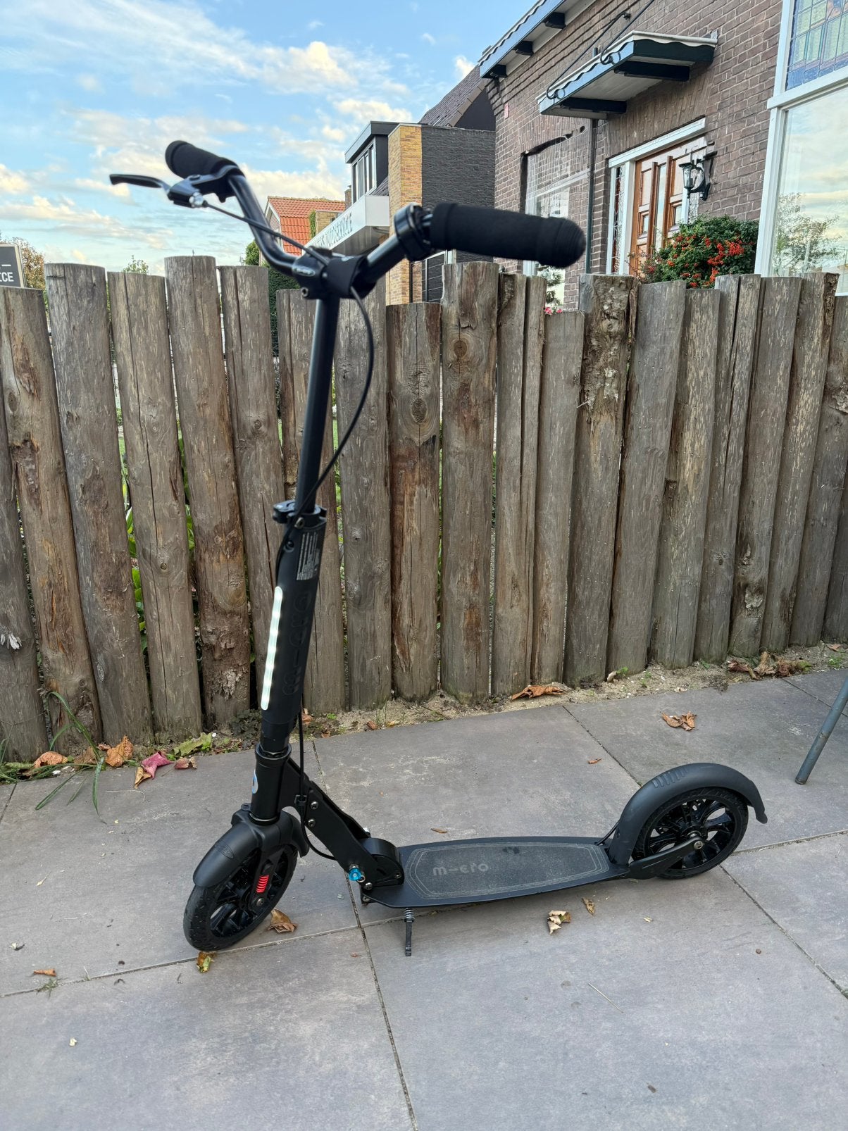 Step (Micro Step Metropolitan Deluxe) met bel, Fietsen en Brommers, Ophalen, Zo goed als nieuw, Gewone step