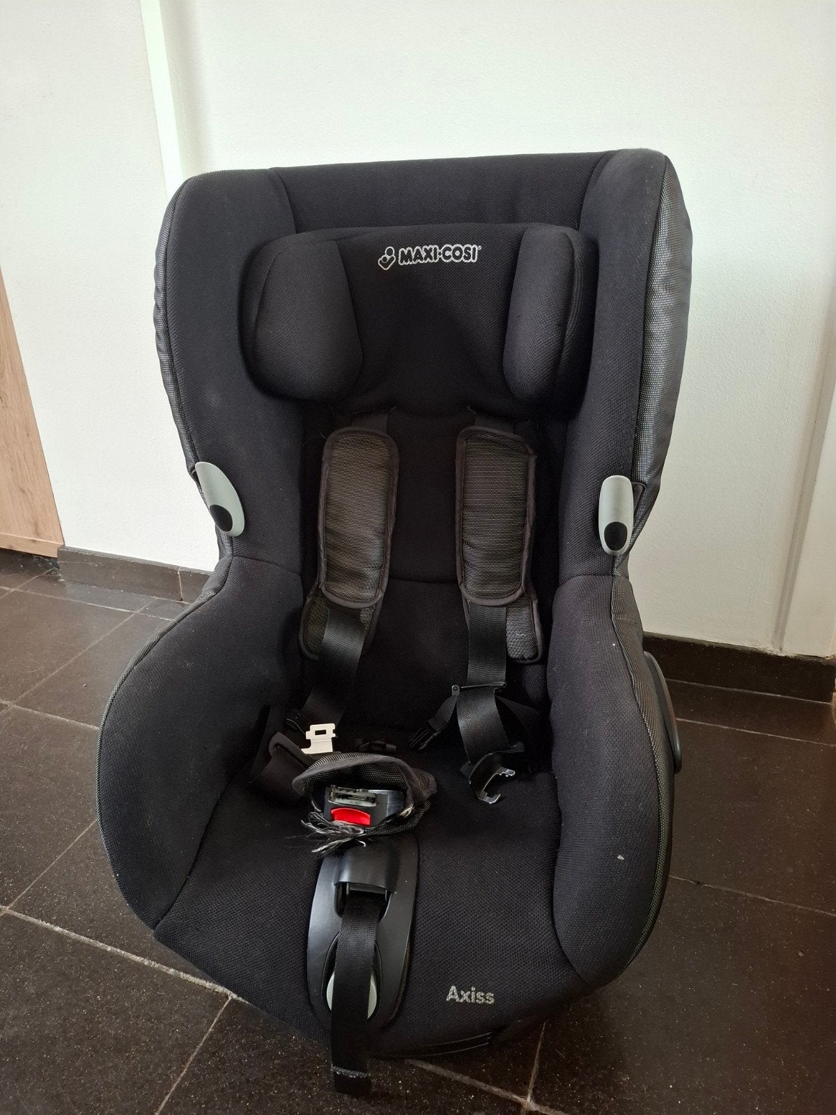 Maxi-Cosi Axiss autostoel – beschadigd stiksel, Ophalen, 9 t/m 18 kg, Maxi-Cosi, Gebruikt