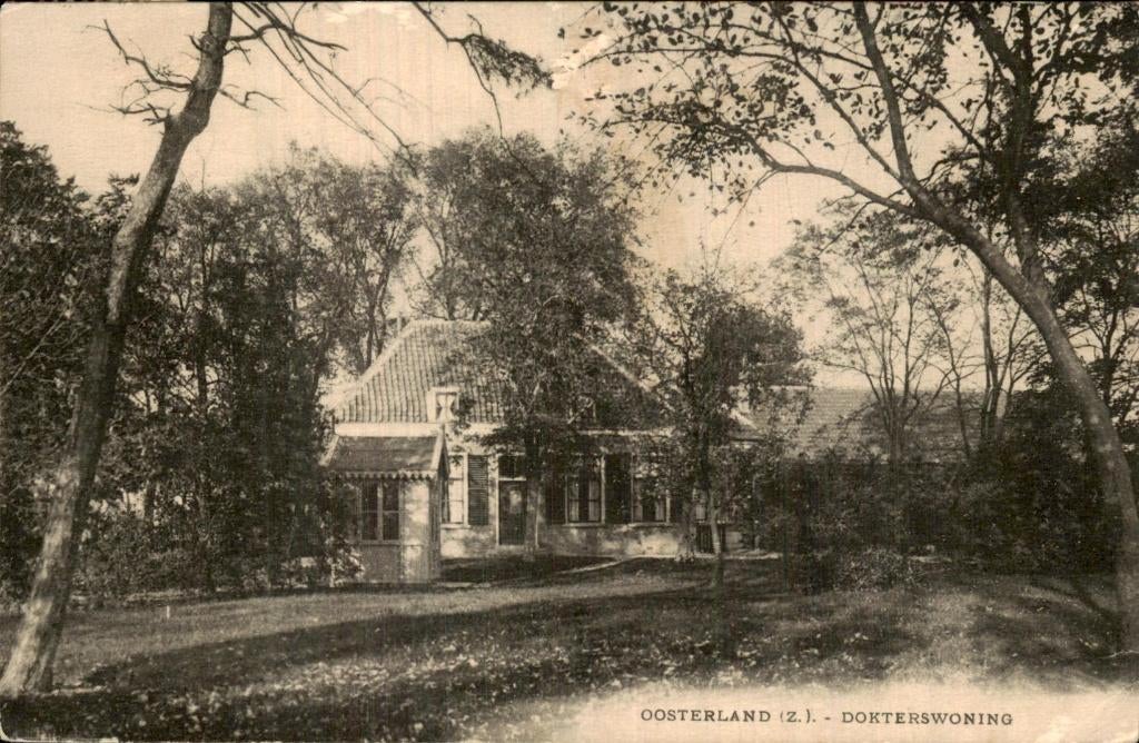 Oosterland - Dokterswoning - Voorgevel, Verzamelen, Ansichtkaarten | Nederland, Ophalen of Verzenden, 1920 tot 1940, Gelopen, Zeeland