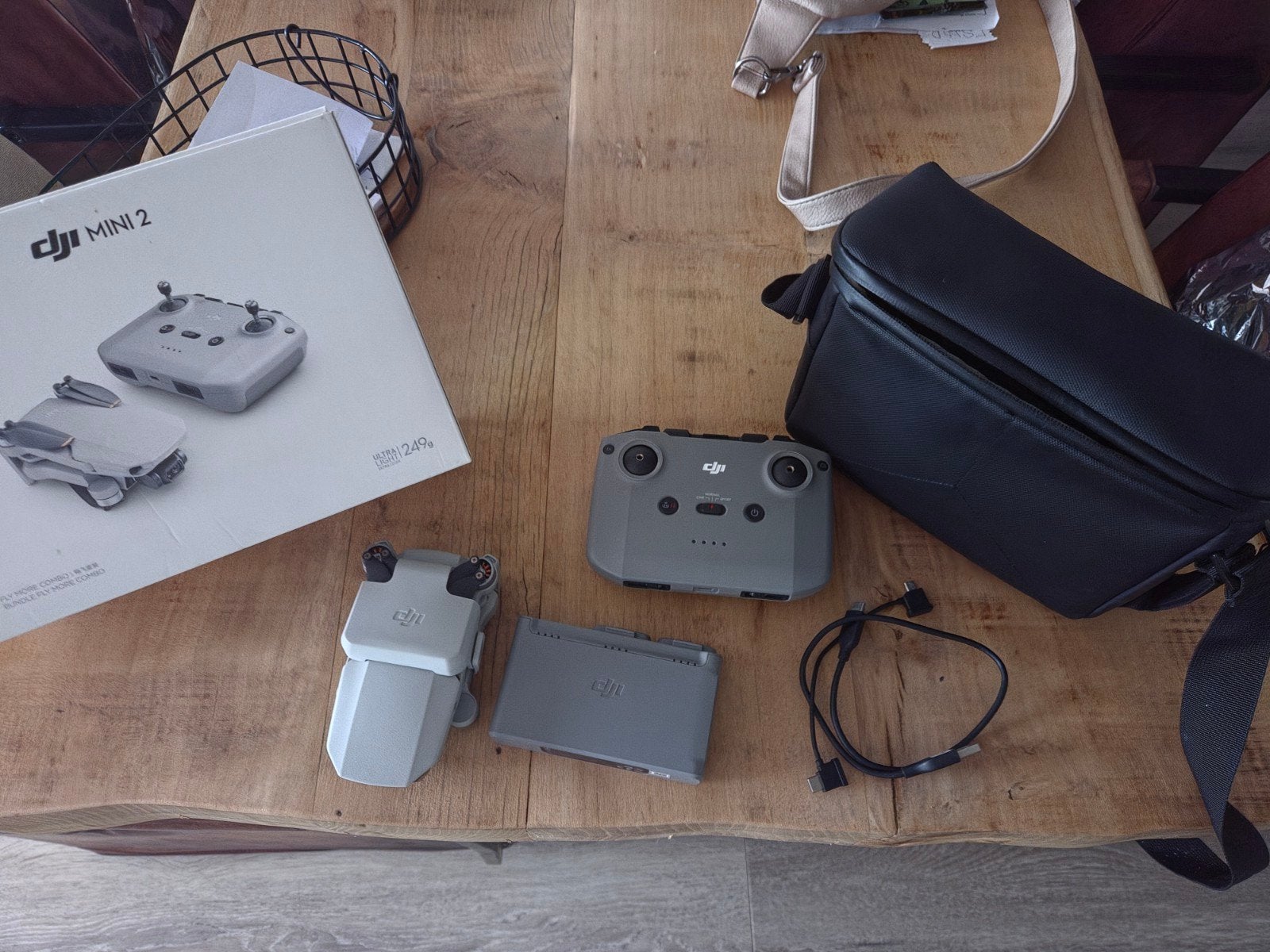 DJI Mini 2 Fly More Combo - Zeer weinig gebruikt!, 5 tot 10 kilometer, Ophalen of Verzenden, DJI, Professionele drone