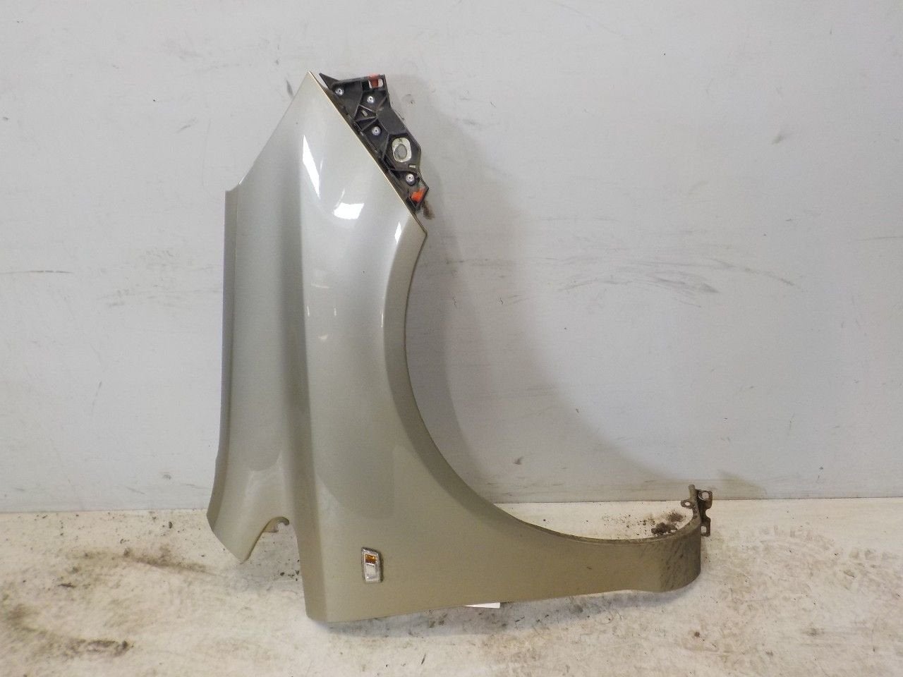 Spatbord rechts voor Opel Corsa, Auto-onderdelen, Onderdelen@venauto.nl, Van der Ven Autorecycling B.V., Gebruikt, Ettenseweg 76, 4706 PB Roosendaal, The Netherlands