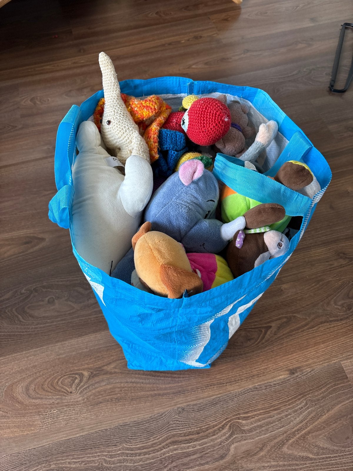 Grote tas vol diverse knuffels - Ideaal voor kinderen!, Gebruikt, Overige typen, Ophalen of Verzenden, Middelgroot (20 tot 80 cm)