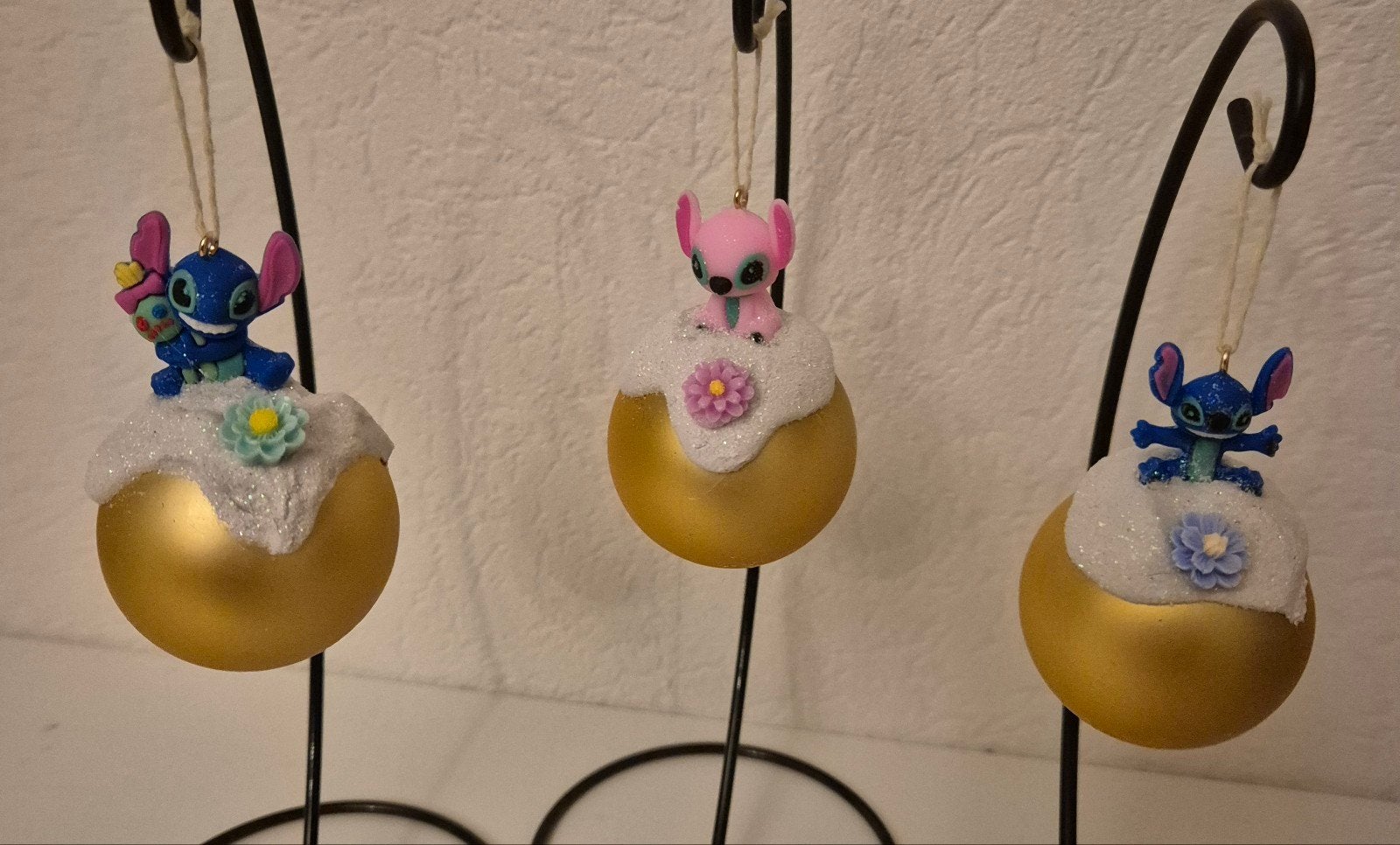 3x kleine kerstballen met Stitch

Een hele mooie decoratie o, Ophalen of Verzenden