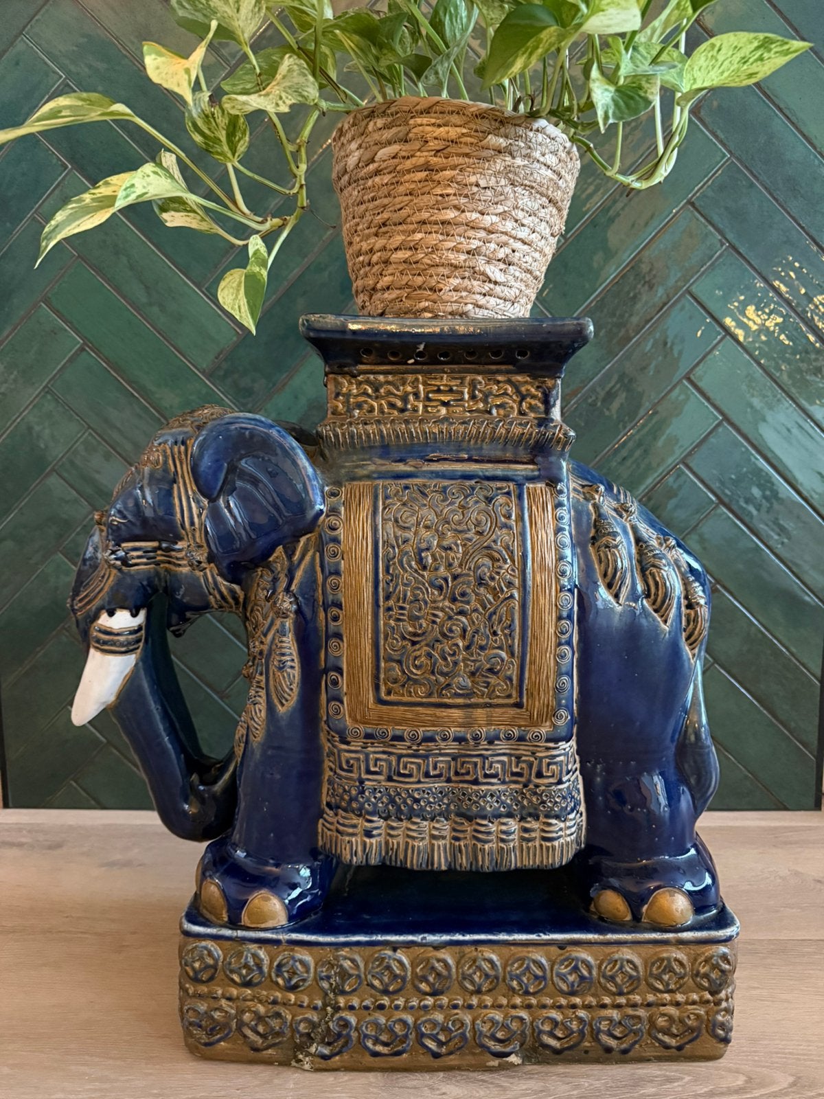 Vintage XXL olifant plantentafel van keramiek, Antiek en Kunst, Ophalen