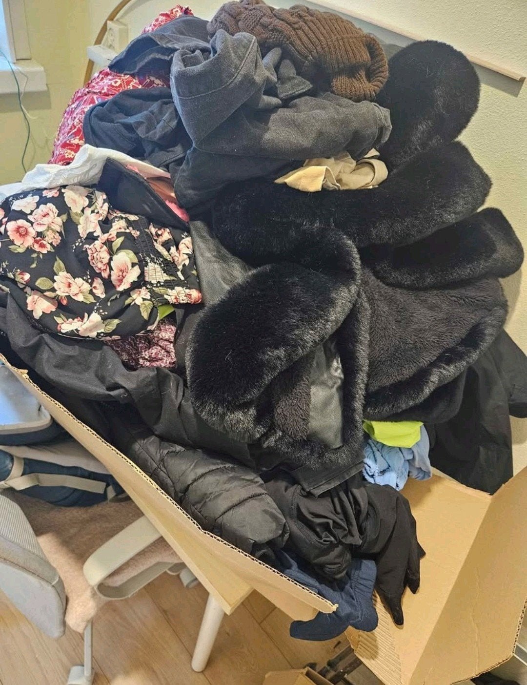 Kleding per KG te koop - KG/3€ , maten 42-50, Diverse merken, Ophalen of Verzenden, Gedragen