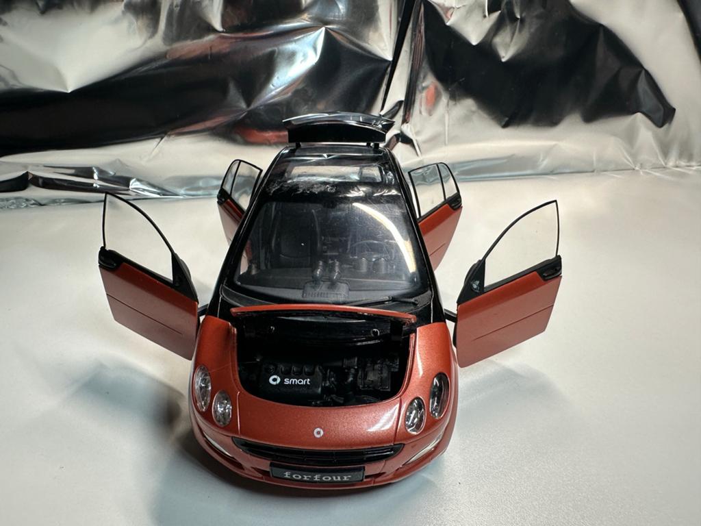 Smart Forfour modelauto - Gedetailleerd schaalmodel, Ophalen of Verzenden, Gebruikt, Auto, Kyosho