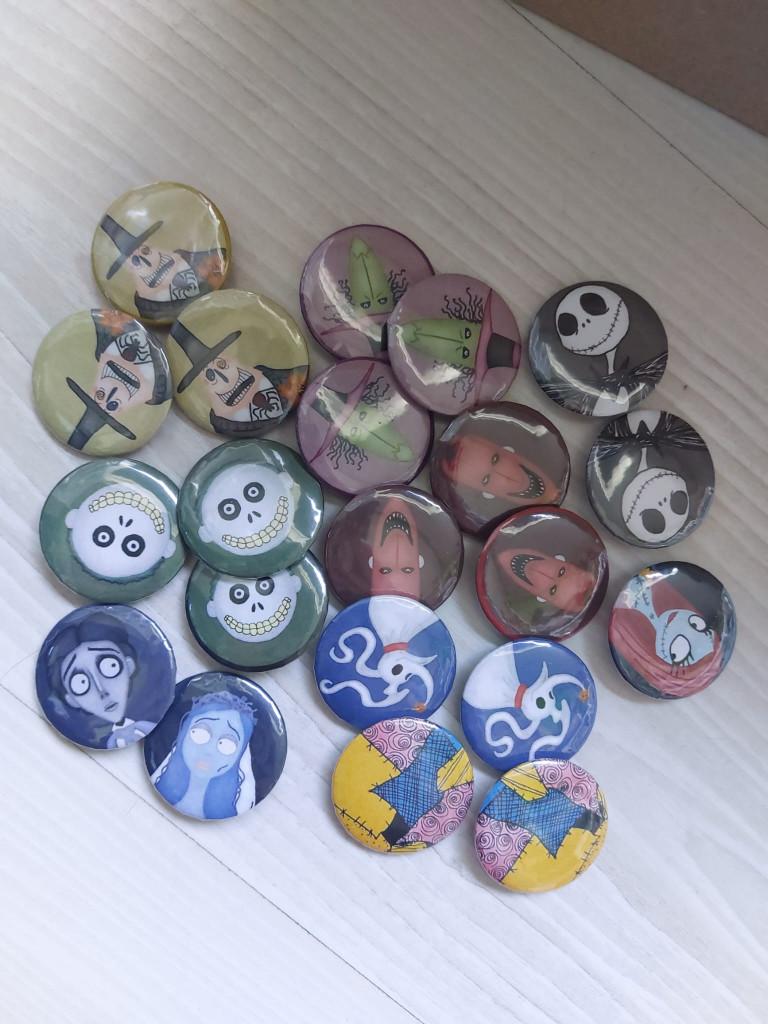 Nightmare before christmas en corpse bride buttons, Verzamelen, Disney, Ophalen of Verzenden, Overige figuren, Nieuw, Overige typen